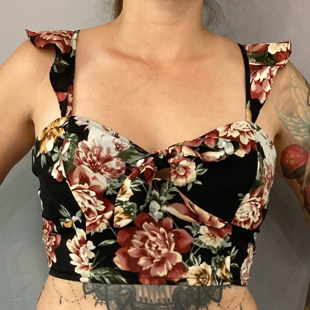Wild Fable Black Floral Crop Top